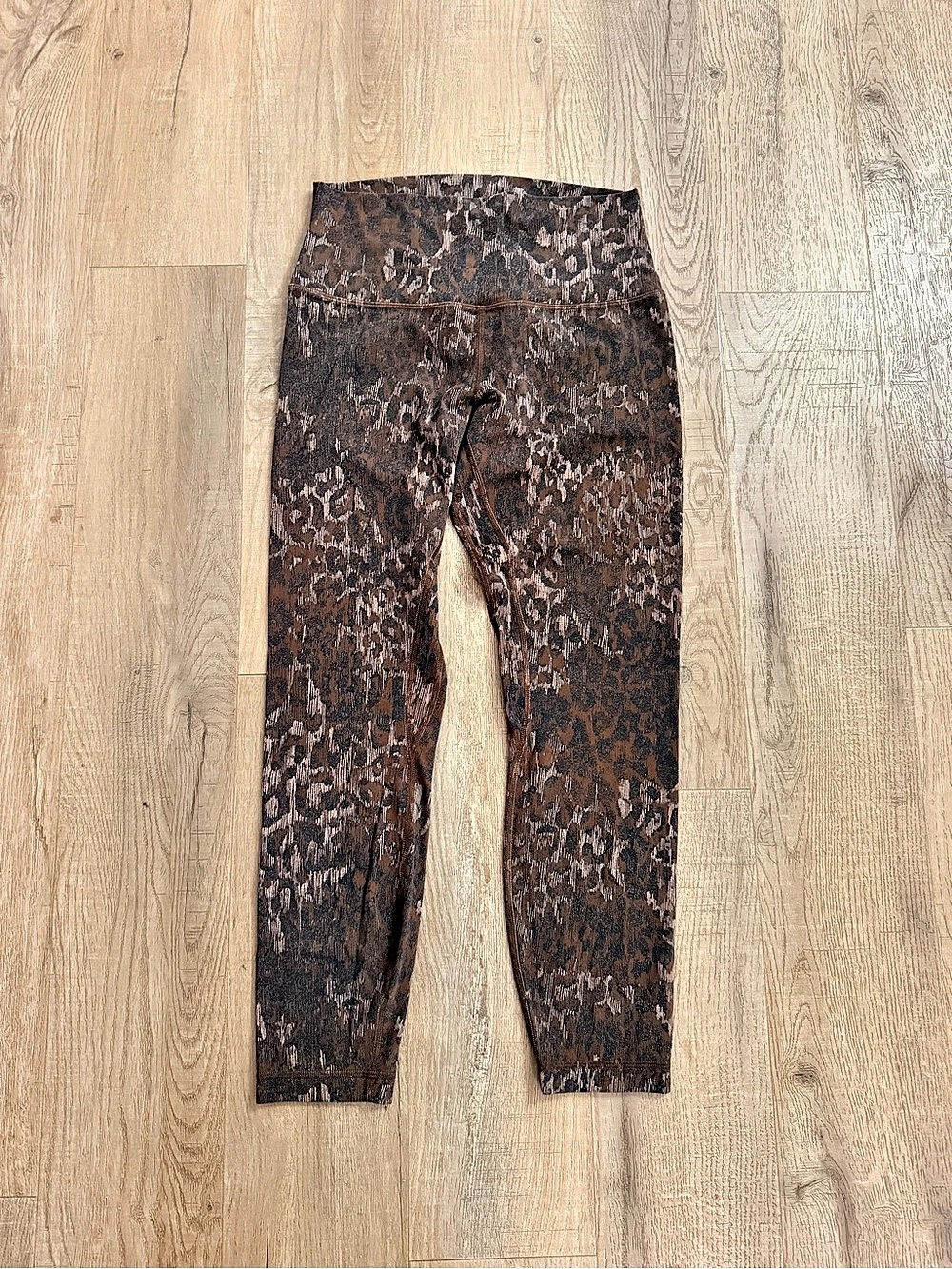Lululemon Align High-Rise Pant 25" Truleopard Like New - Picture 2 of 9
